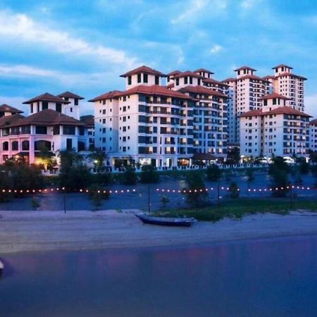 Instay Leisure Mahkota With Sea/Pool View Malacca Exterior photo